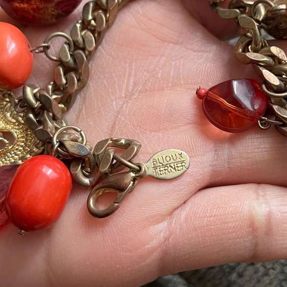 Beautiful BUOUX Gold Red Charms Bracelet EUC - Picture 5 of 5